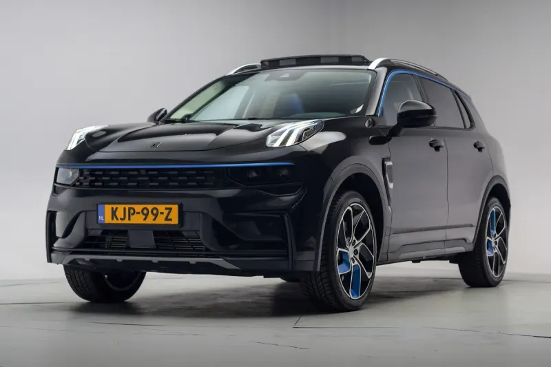 Lynk & Co 01 (2023)