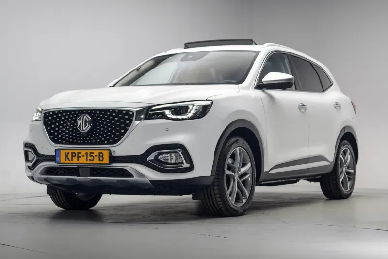 MG MG HS (2023)