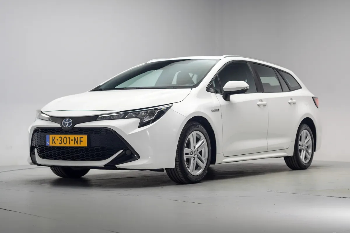 Toyota Corolla (2021) — foto 1