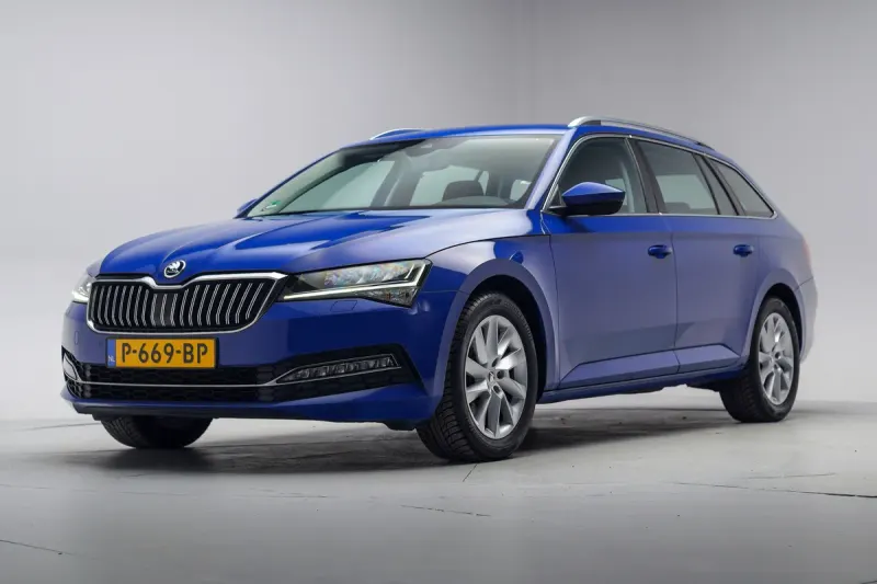 Škoda Superb (2022)