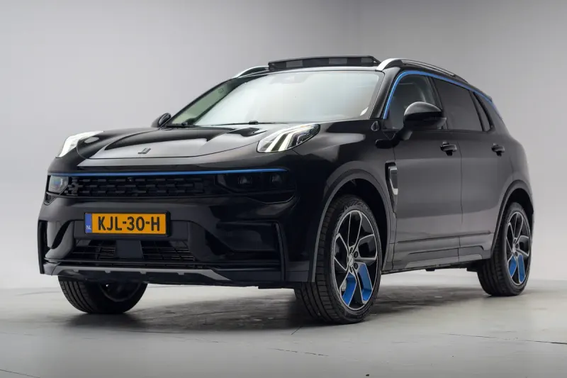 Lynk & Co 01 (2022)