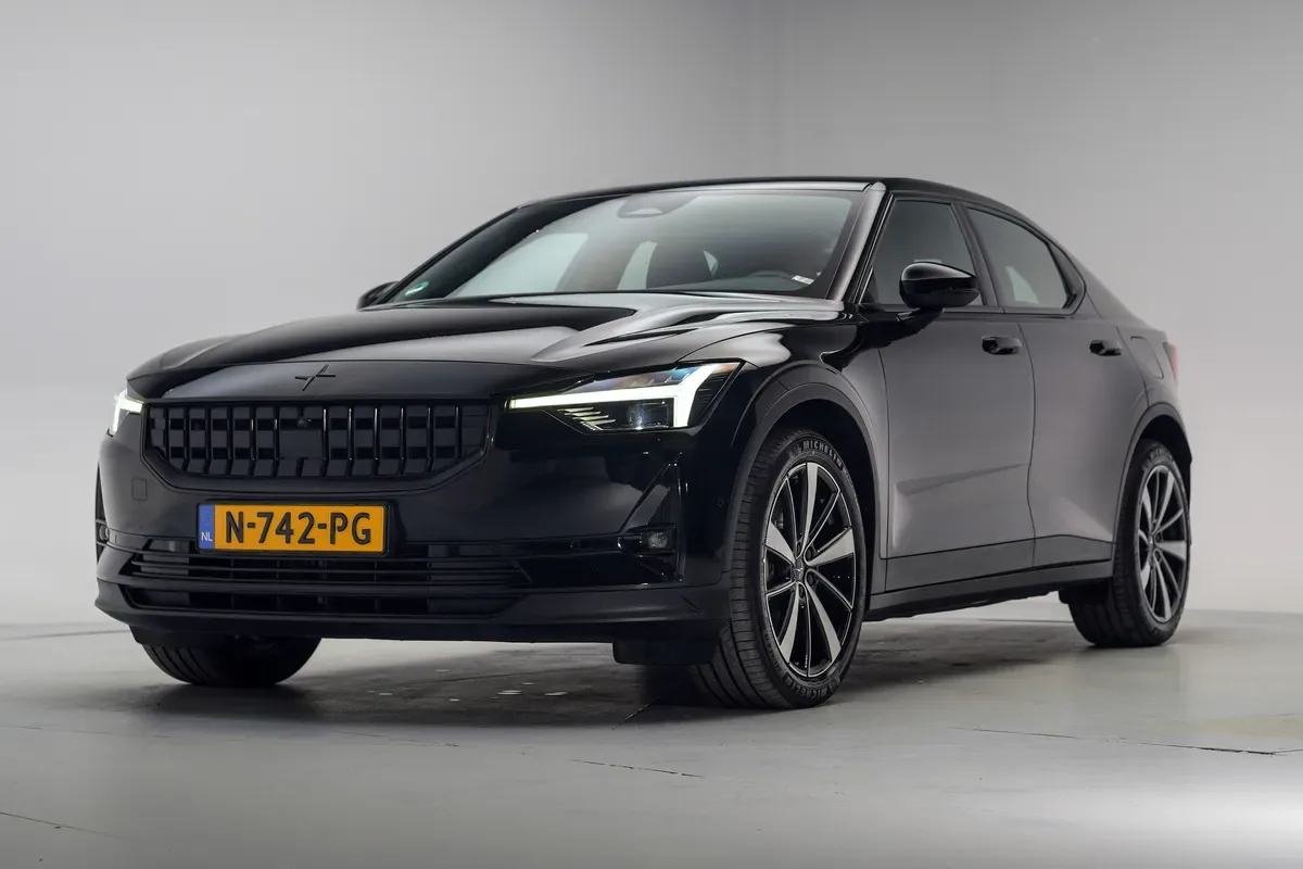Polestar 2 (2021) — foto 1