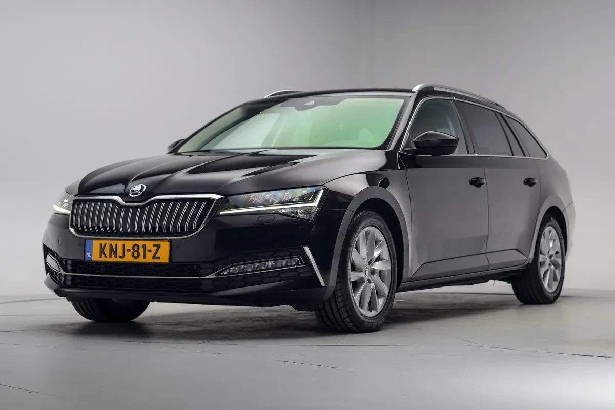 Škoda Superb (2021) — foto 1