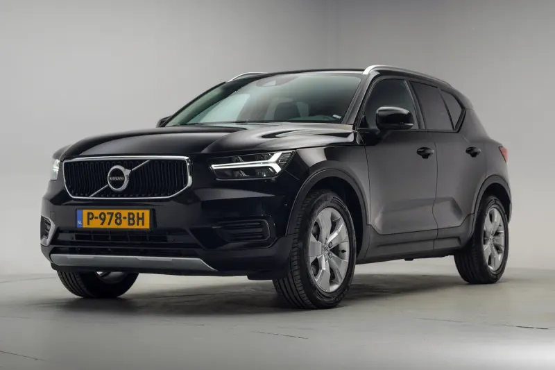 Volvo XC40 (2022)