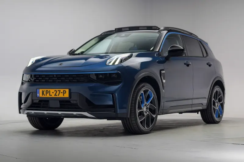 Lynk & Co 01 (2022)