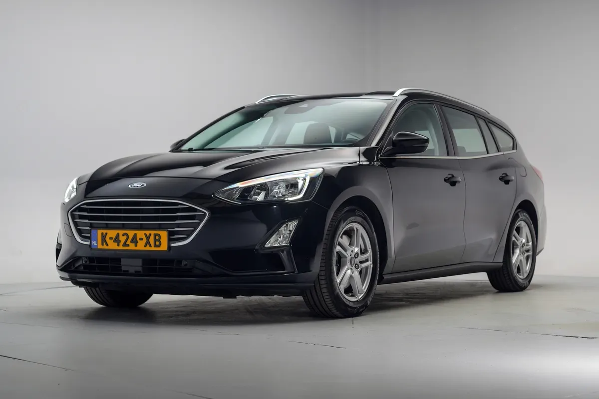 Ford Focus (2021) — foto 1