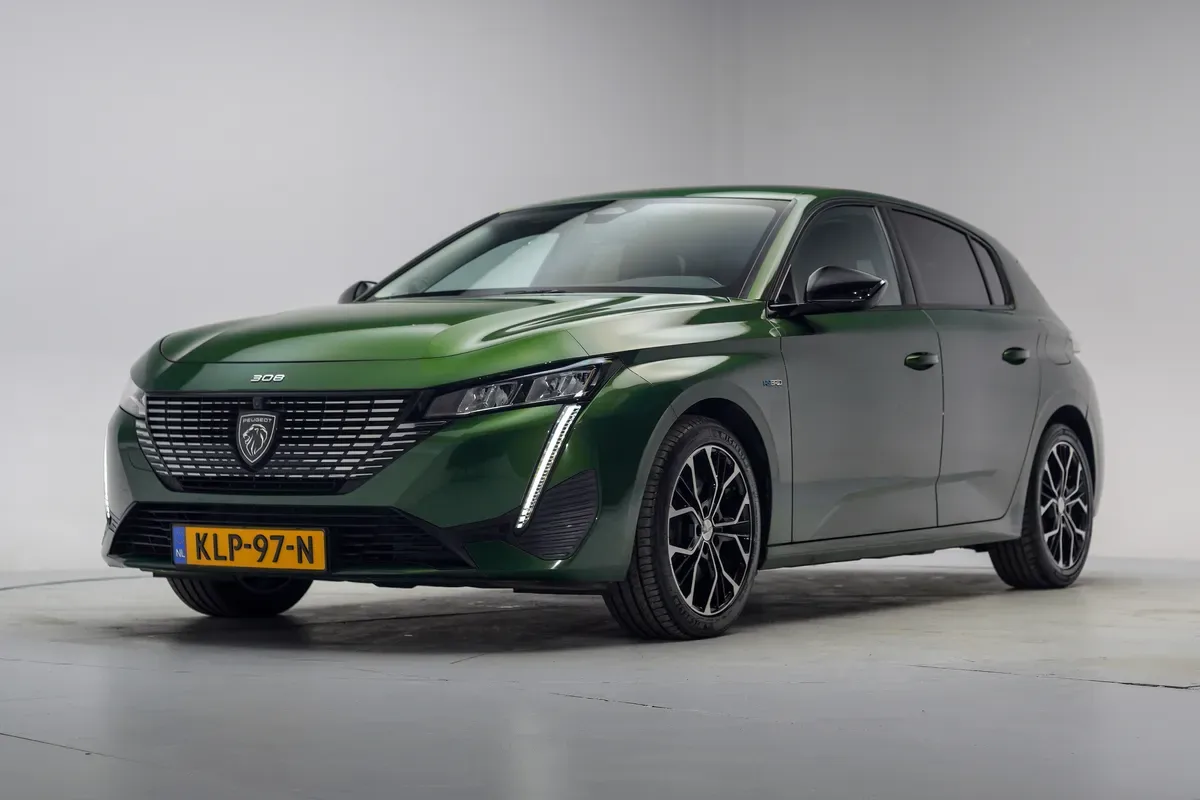 Peugeot 308 (2022) — foto 1