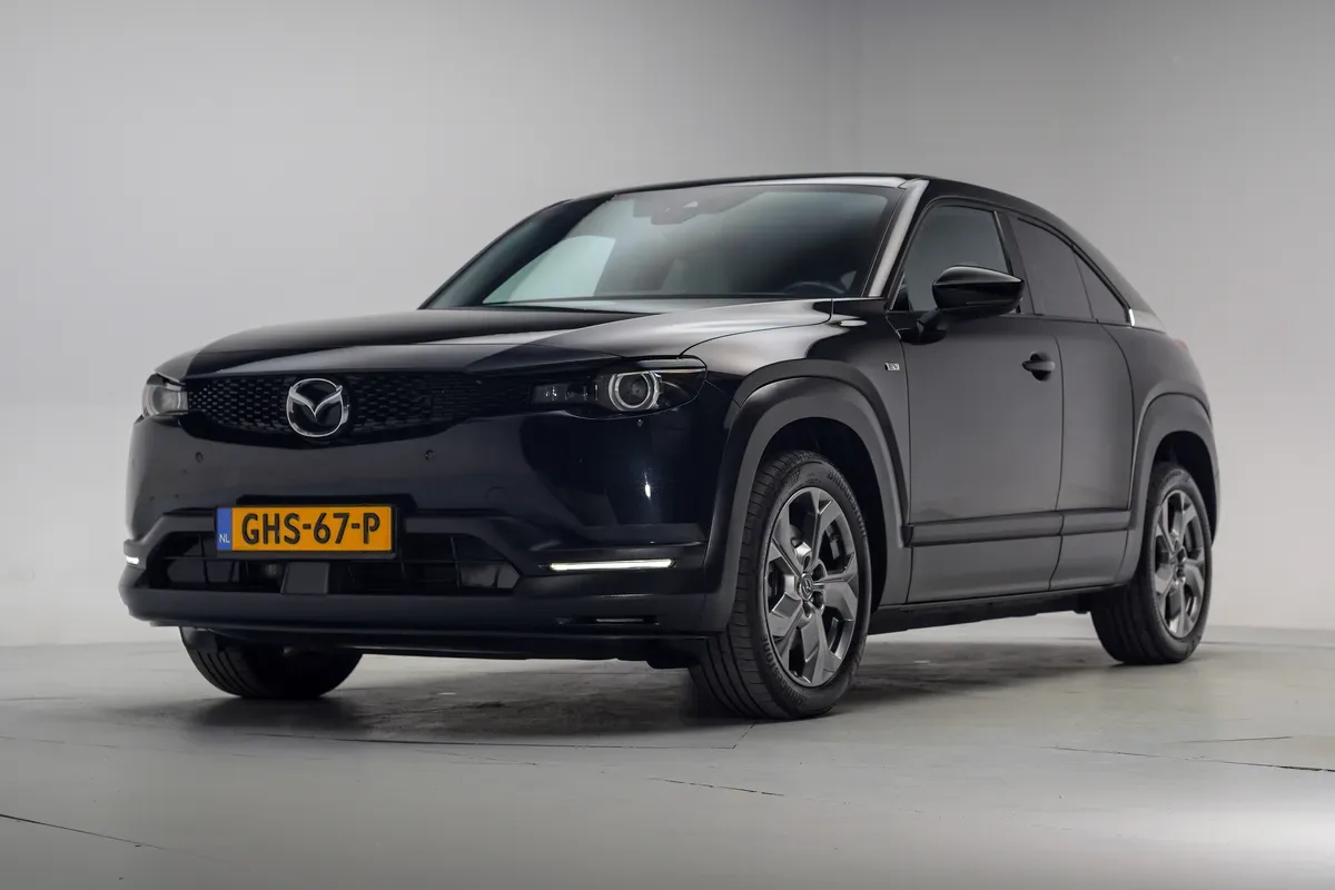 Mazda MX-30 (2023) — foto 1