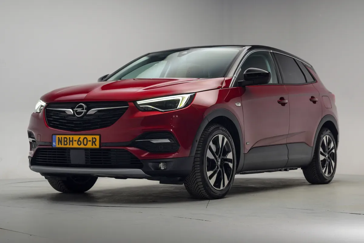 Opel Grandland (2021) — foto 1
