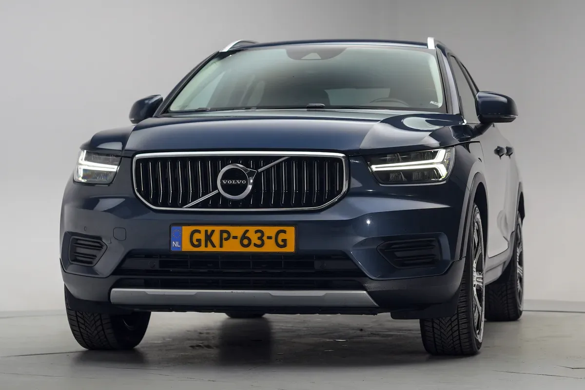 Volvo XC40 (2020) — foto 1