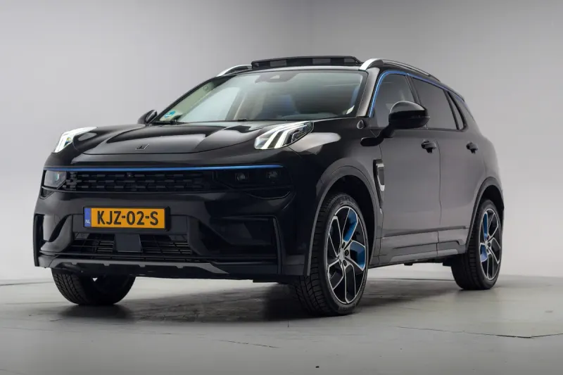 Lynk & Co 01 (2022)