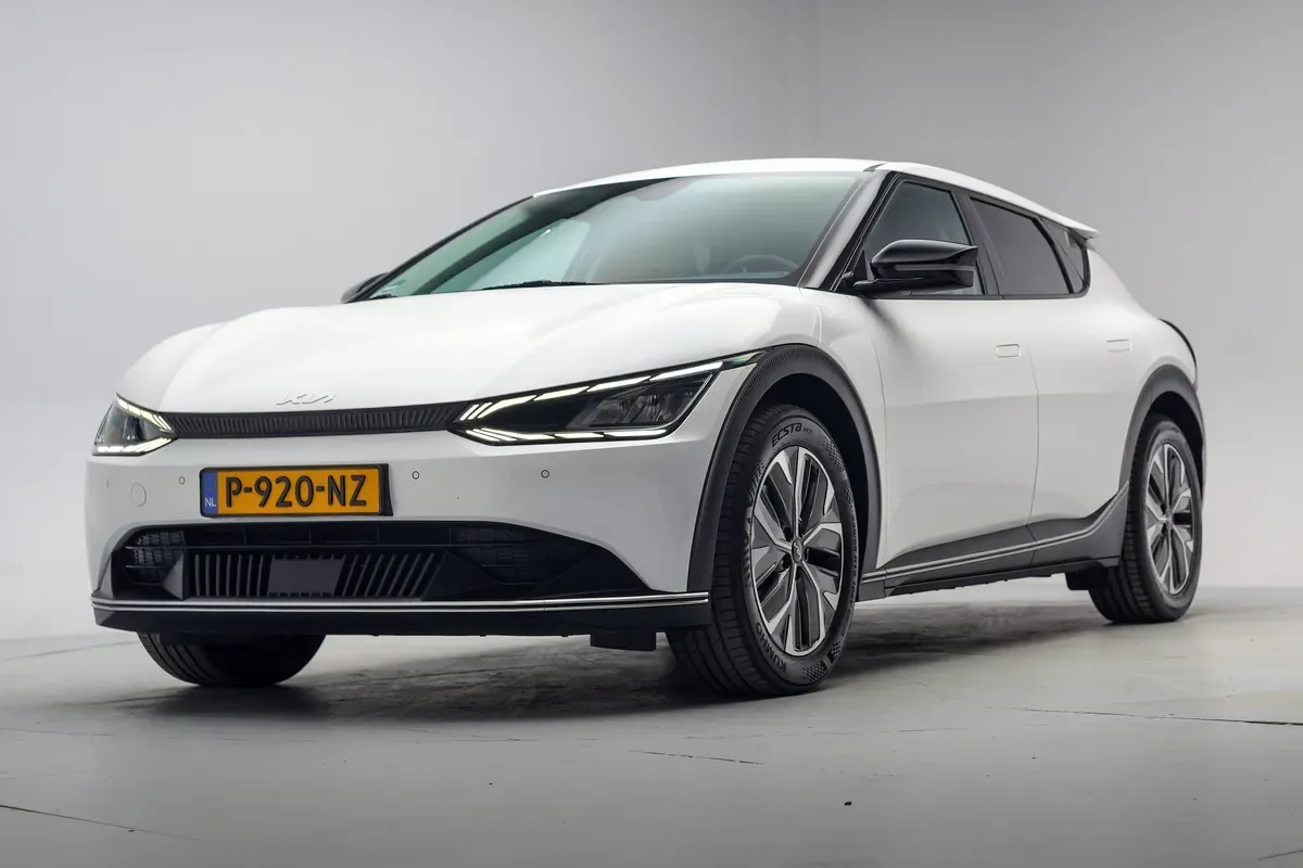 Kia EV6 (2022) — foto 1