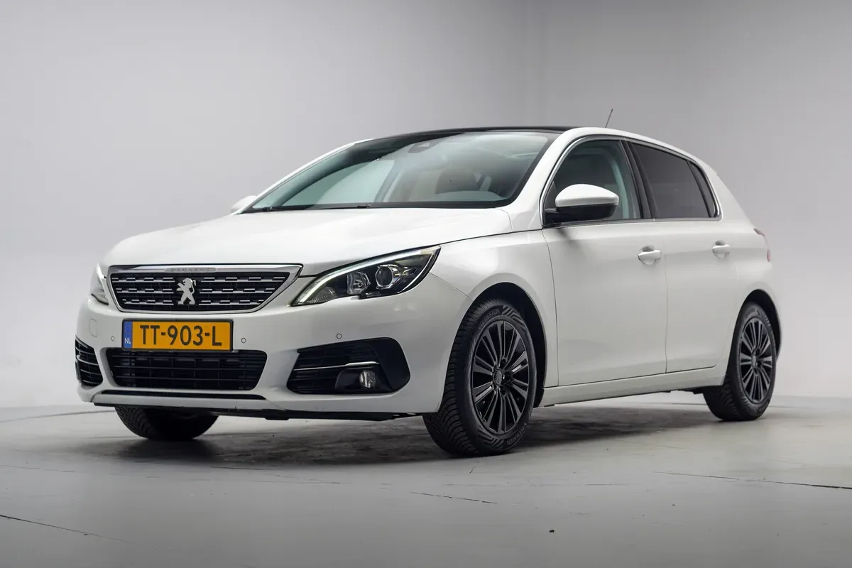 Peugeot 308 (2018) — foto 1