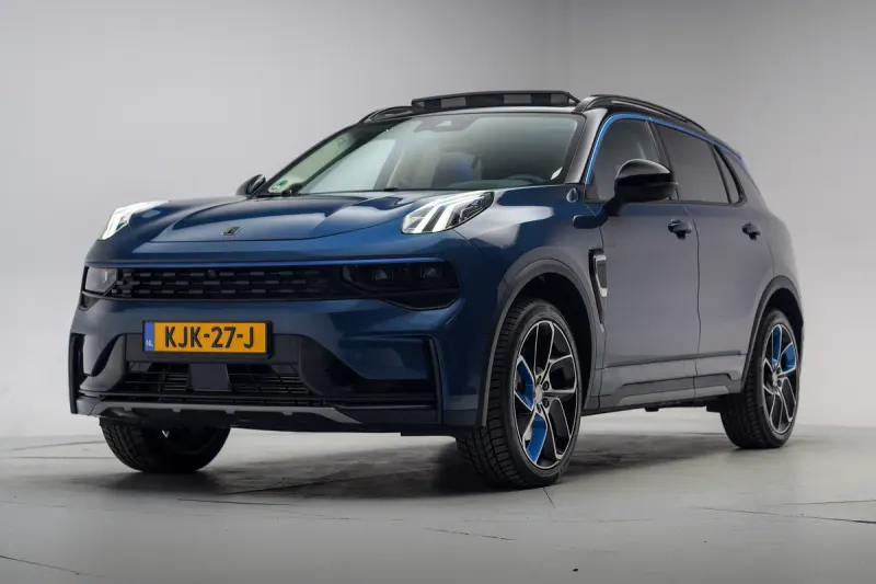 Lynk & Co 01 (2023)