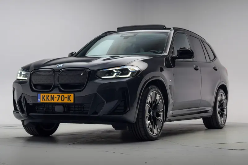 BMW iX3 (2022)