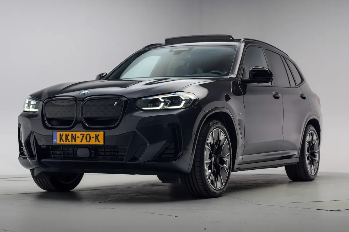 BMW iX3 (2022) — foto 1