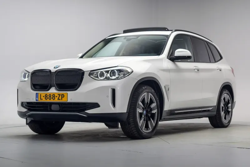 BMW iX3 (2021)