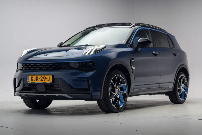 Lynk & Co 01 (2022)