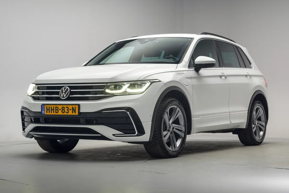 Volkswagen Tiguan (2022) — foto 1
