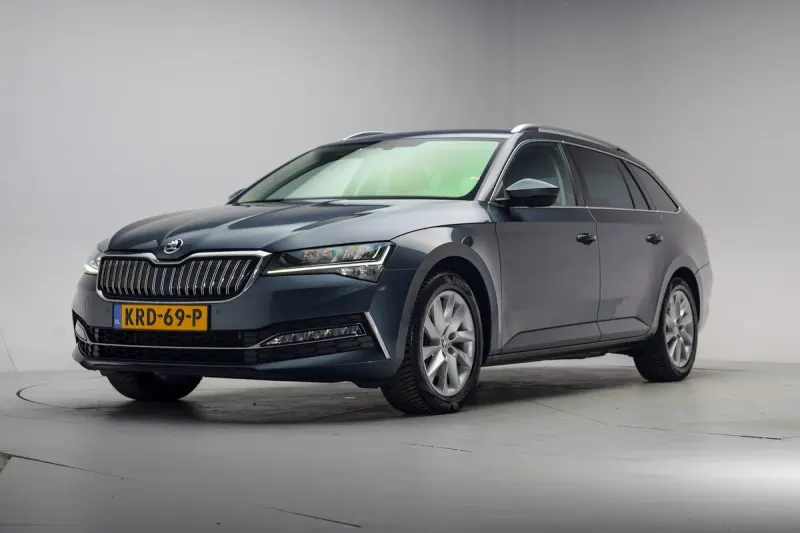 Škoda Superb (2022)