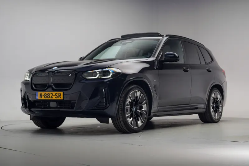 BMW iX3 (2021)