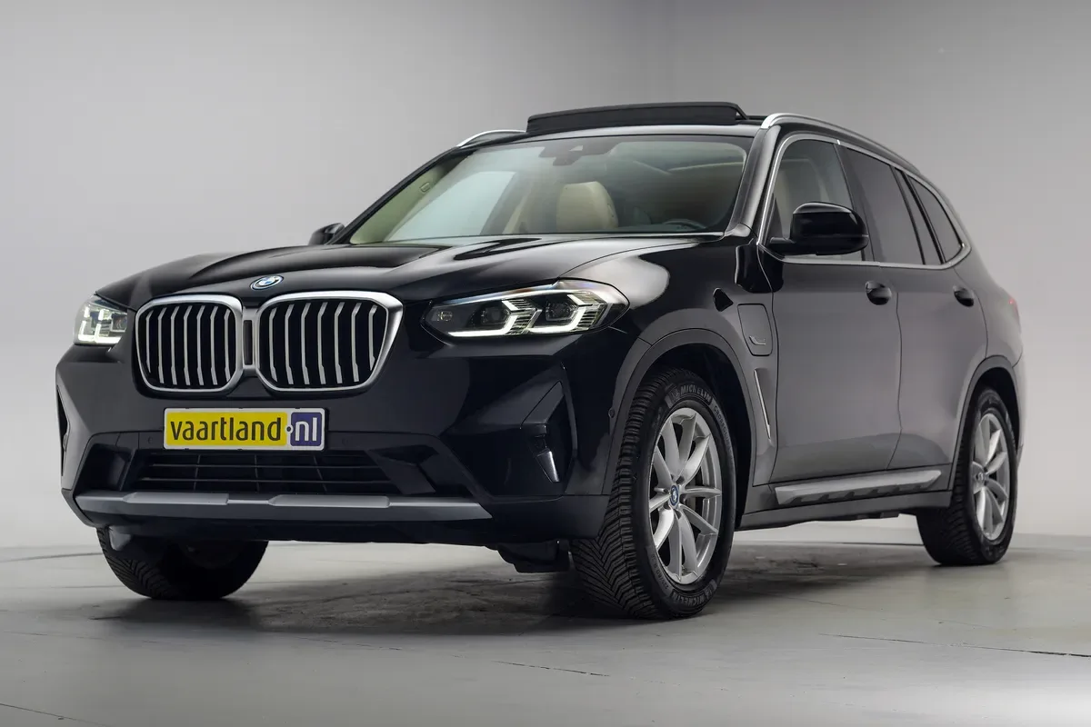 BMW X3 (2021) — foto 1