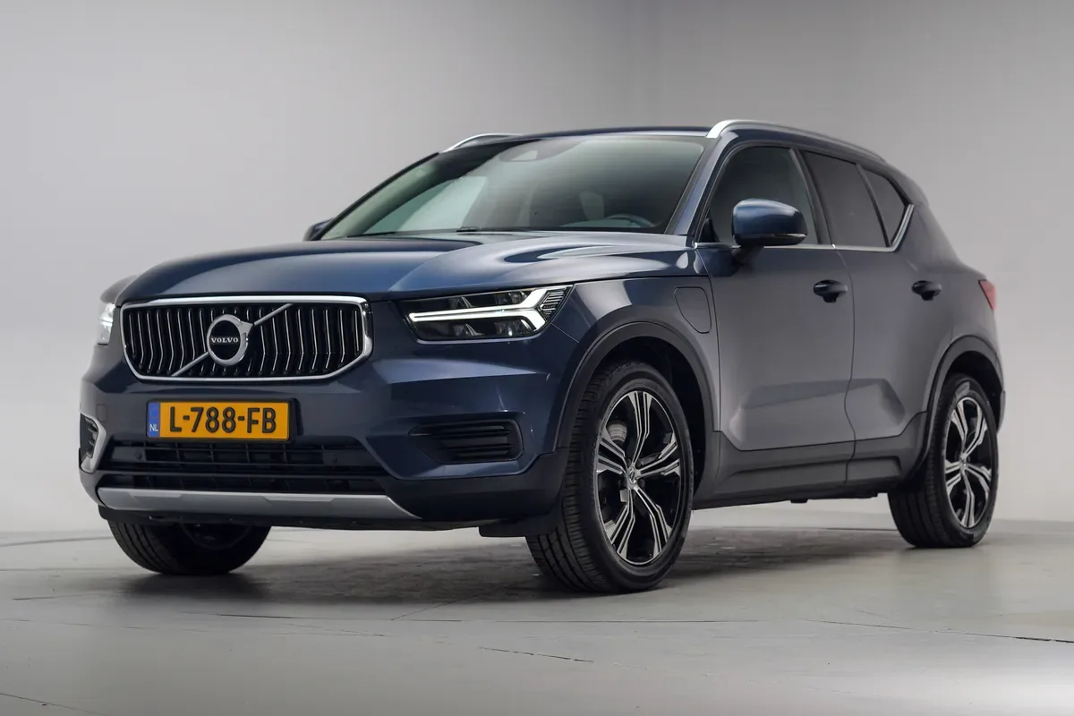 Volvo XC40 (2021) — foto 1