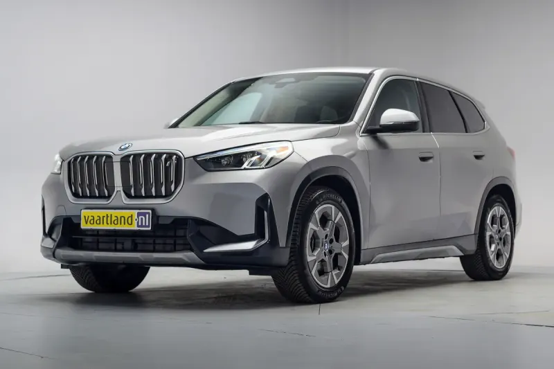 BMW iX1 (2023)