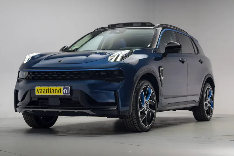 Lynk & Co 01 (2023)