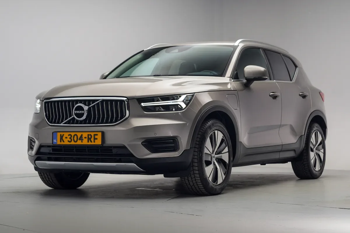 Volvo XC40 (2021) — foto 1