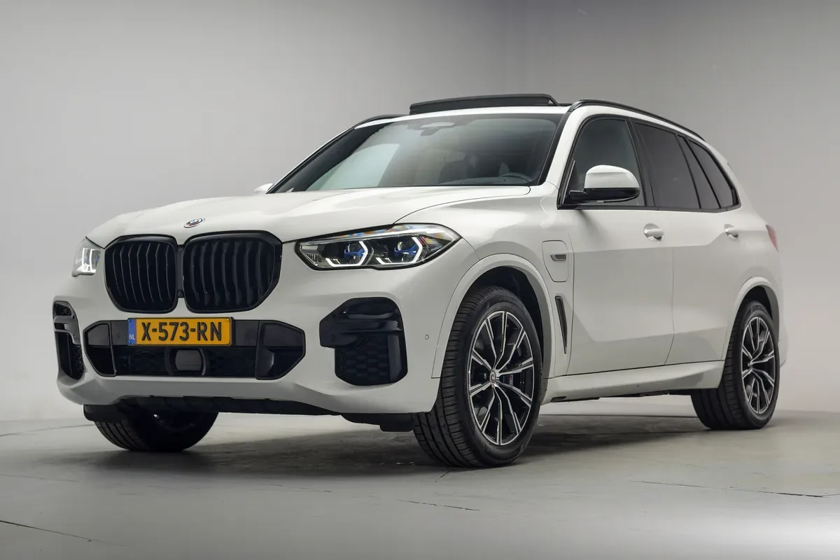 BMW X5 (2022) — foto 1
