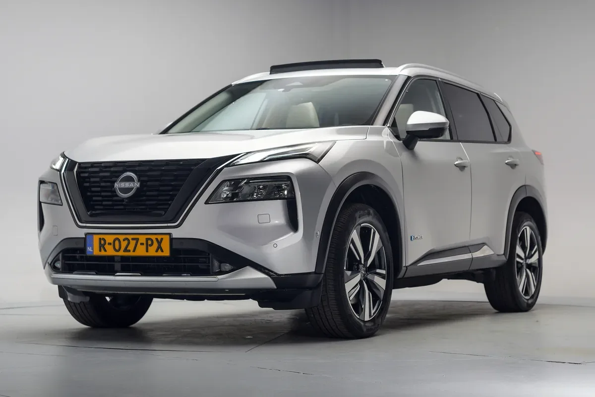 Nissan X-Trail (2022) — foto 1