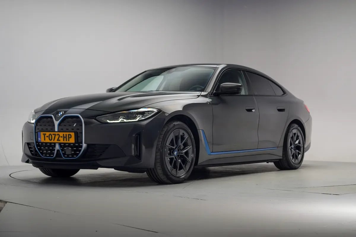 BMW i4 (2023) — foto 1