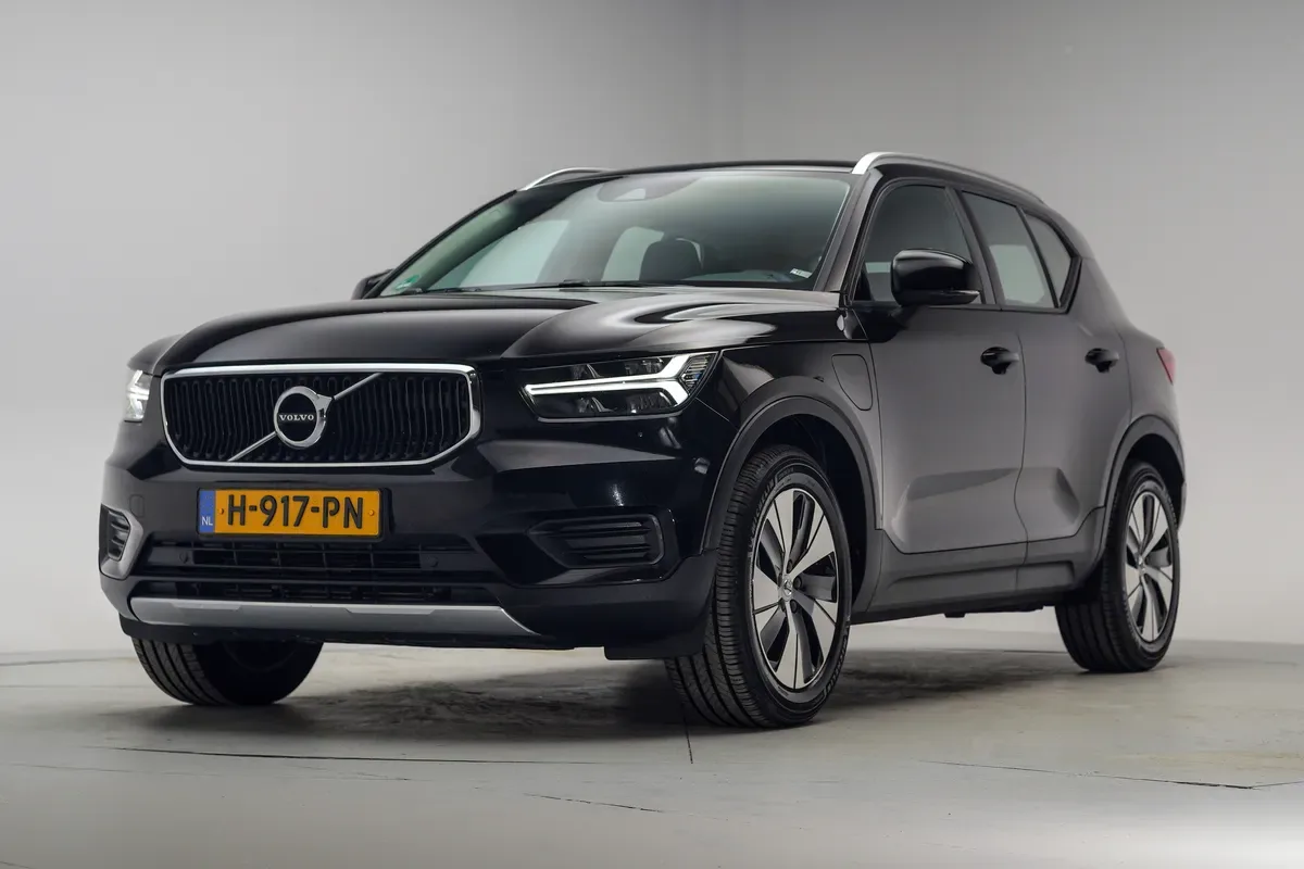 Volvo XC40 (2020) — foto 1