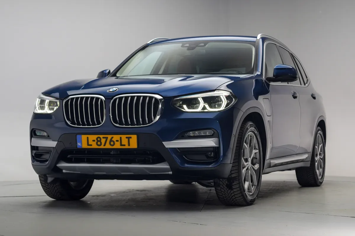 BMW X3 (2021) — foto 1
