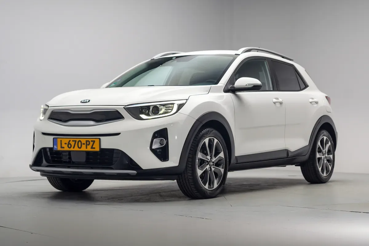 Kia Stonic (2018) — foto 1