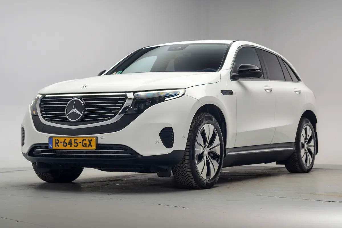 Mercedes-Benz EQC (2022) — foto 1