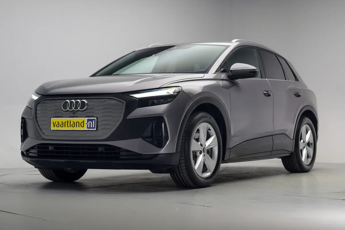 Audi Q4 e-tron (2023) — foto 1