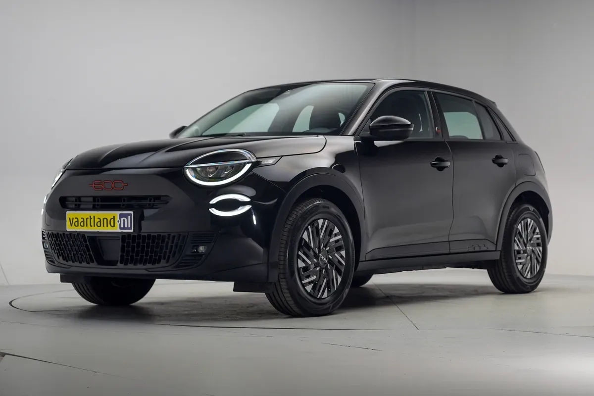 Fiat 600 (2024) — foto 1