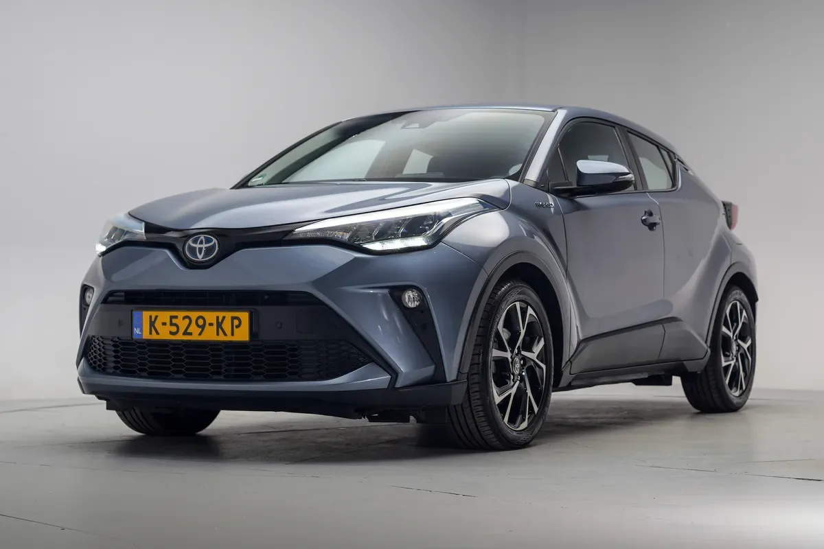 Toyota C-HR (2021) — foto 1