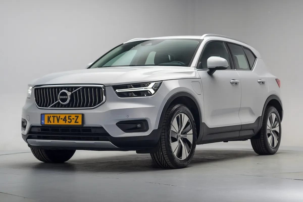 Volvo XC40 (2021) — foto 1