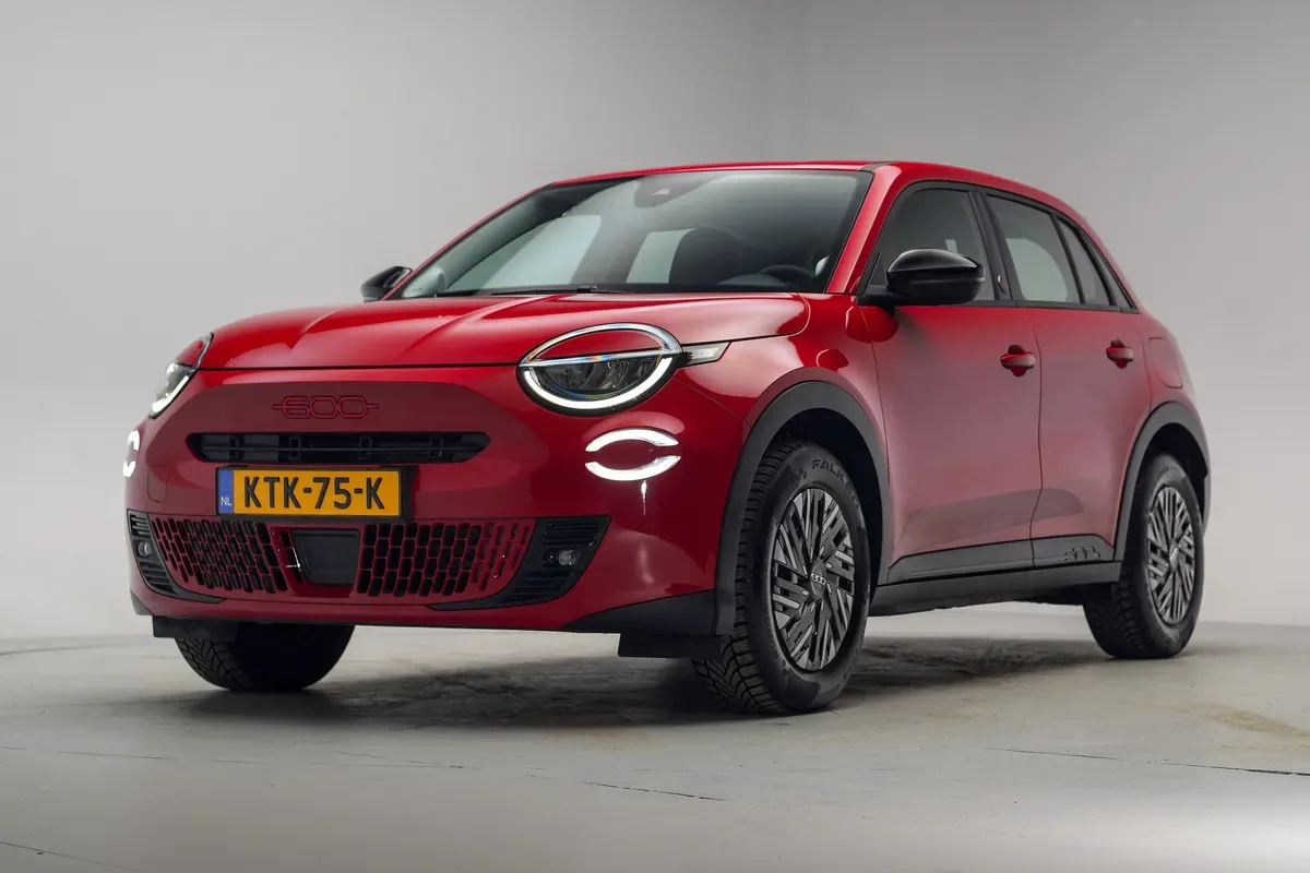 Fiat 600 (2024) — foto 1