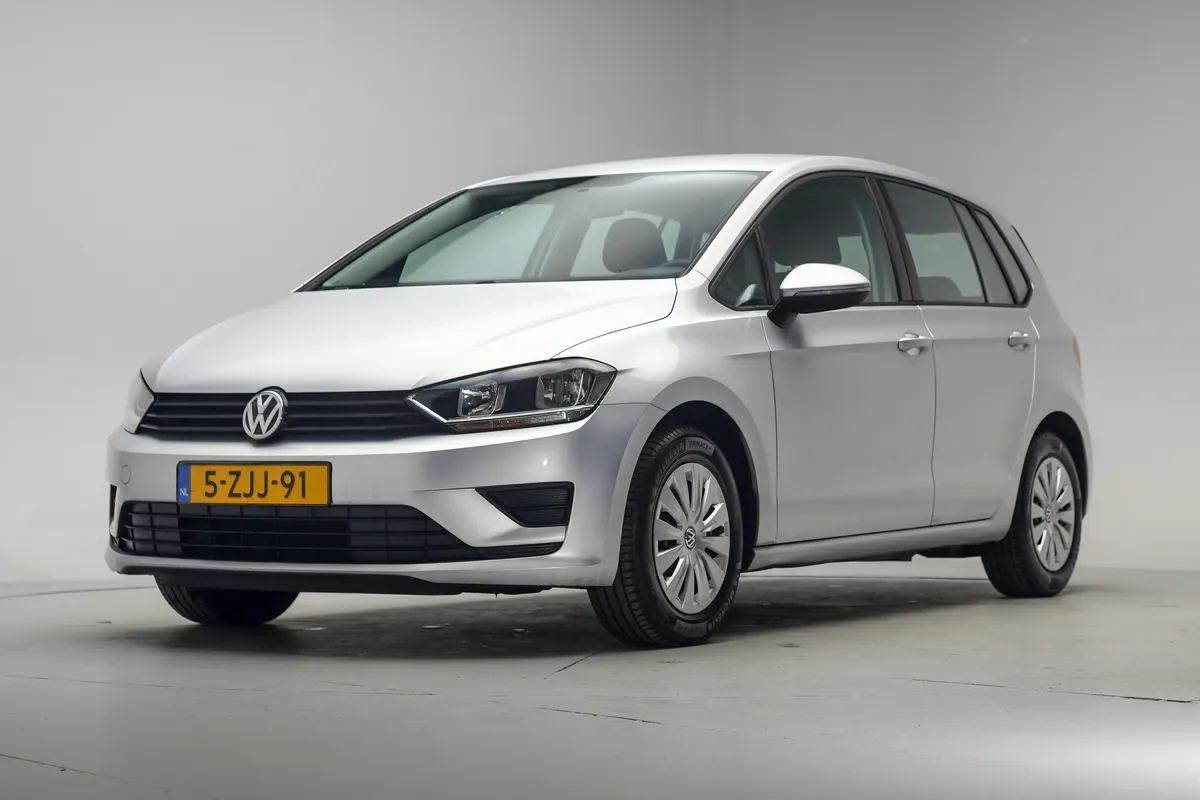 Volkswagen Golf Sportsvan (2015) — foto 1