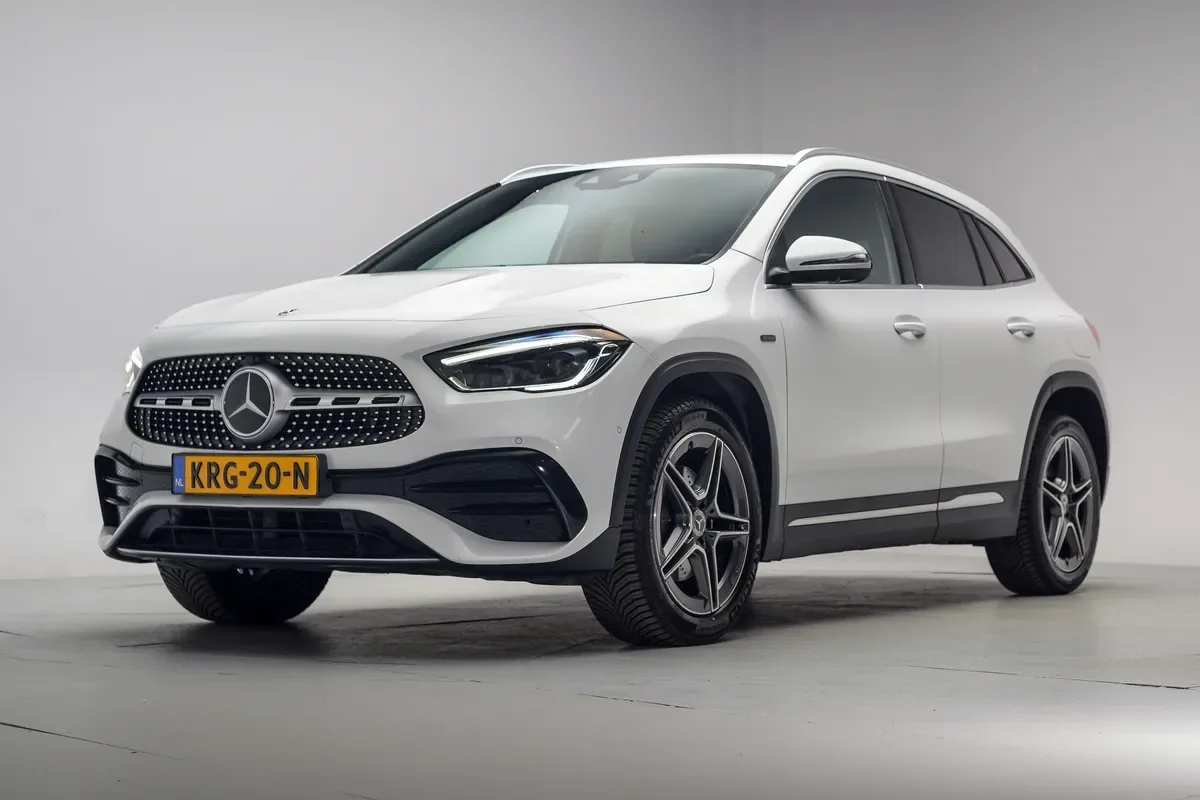 Mercedes-Benz GLA-Klasse (2021) — foto 1