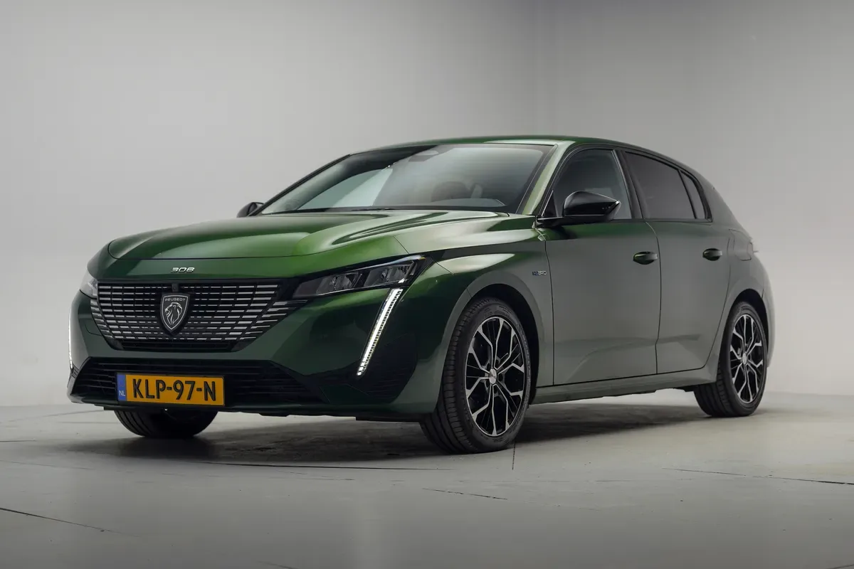 Peugeot 308 (2022) — foto 1