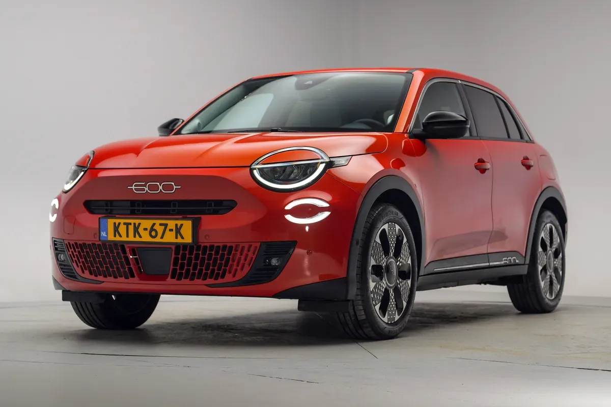 Fiat 600 (2024) — foto 1