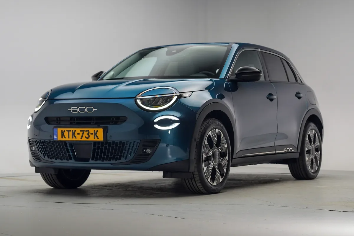 Fiat 600 (2024) — foto 1