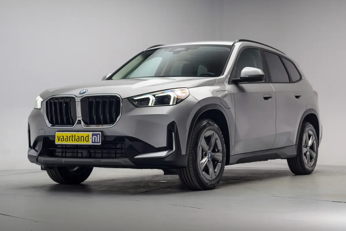 BMW X1 (2024) — foto 1