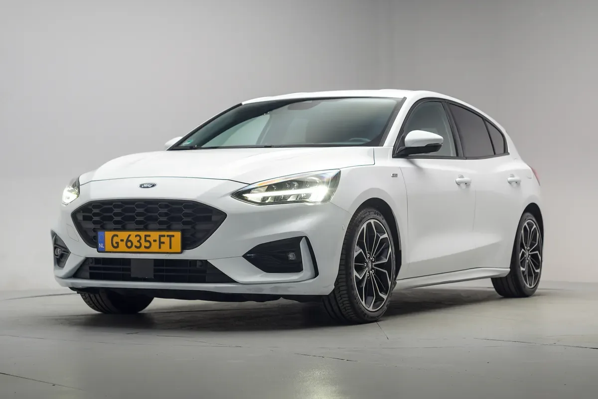 Ford Focus (2019) — foto 1