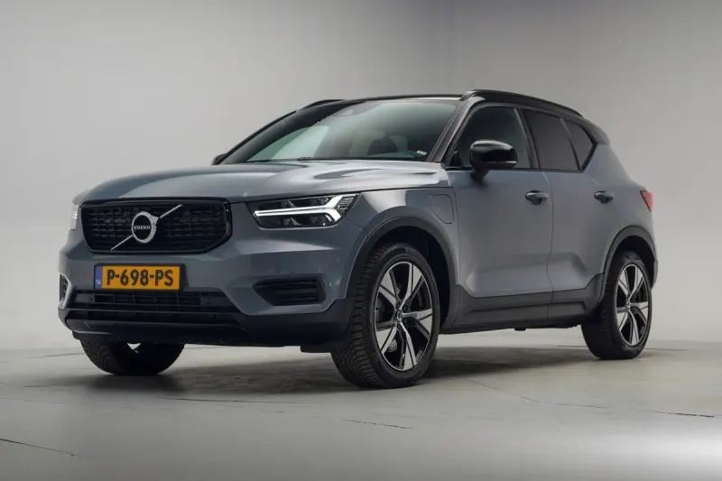 Volvo XC40 (2022)